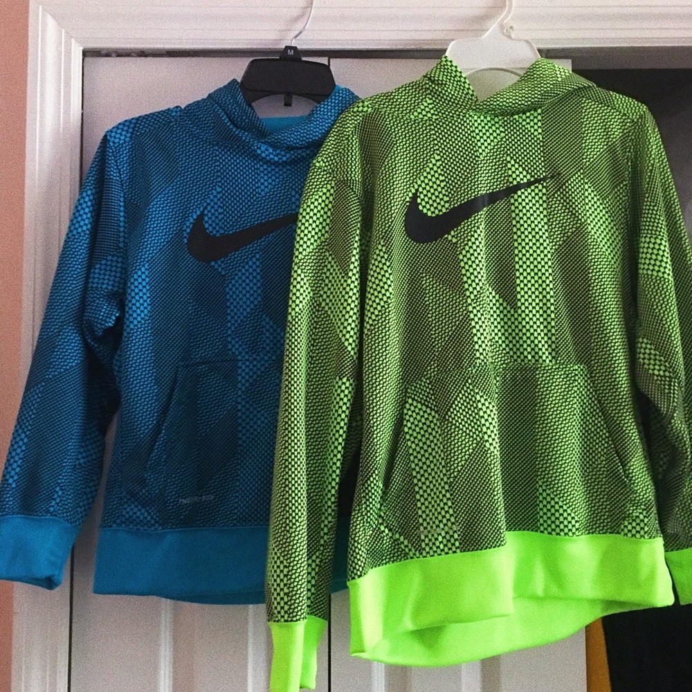 Nike Therma-Fit Athletic Hoodie BUNDLE